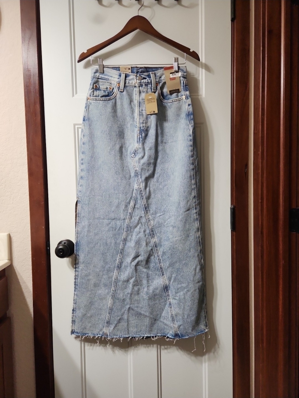 NWT Levi's Long Denim Skirt - 26